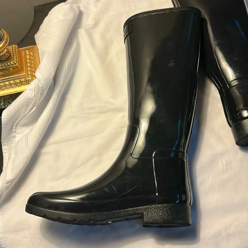 Hunter Black Tall Rain Boots - Picture 11 of 17